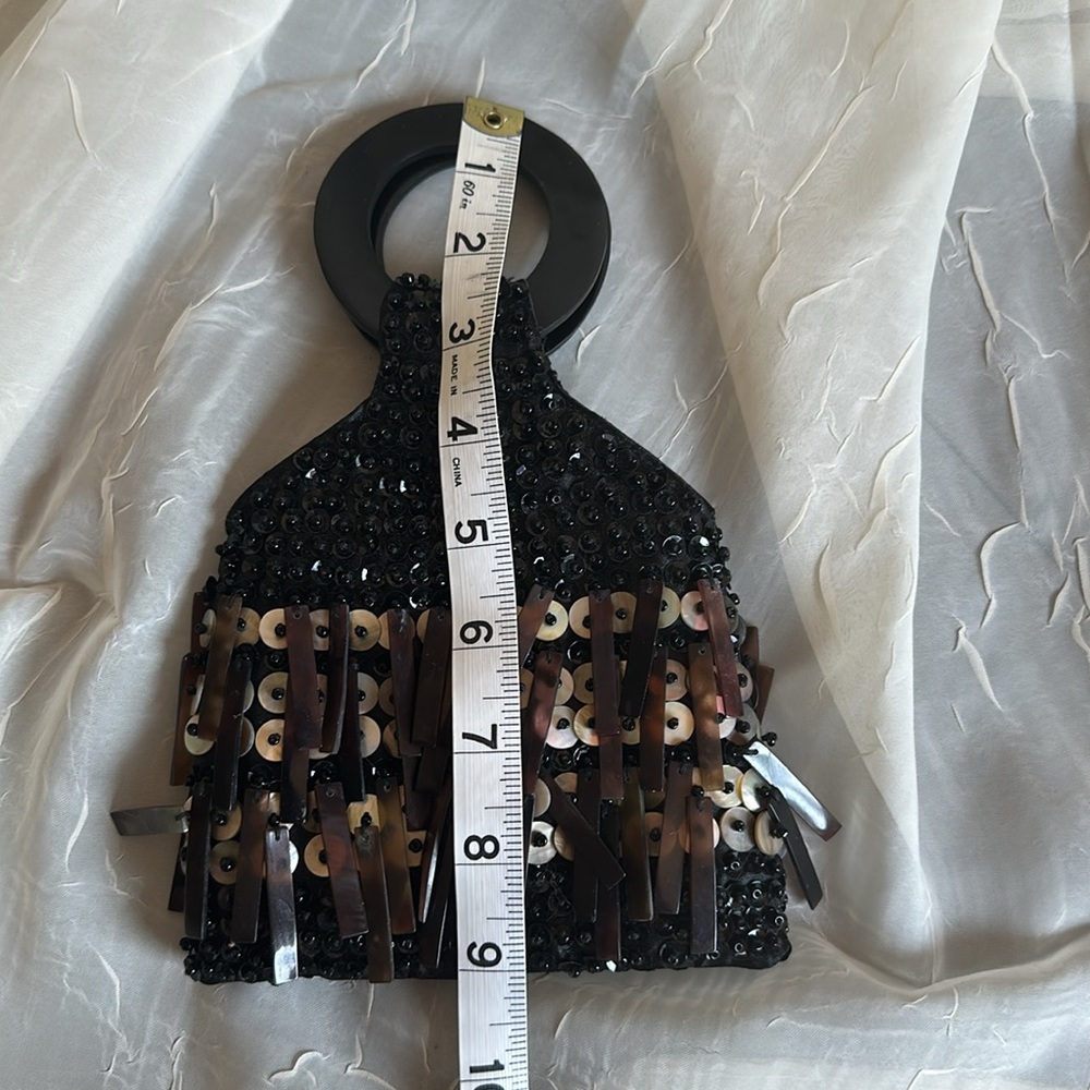 Chic pearl shell statement purse bag - Picture 3 of 9